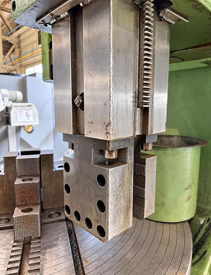 Used Tokarka karuzelowa WEBSTER & BENNET 1600 CNC