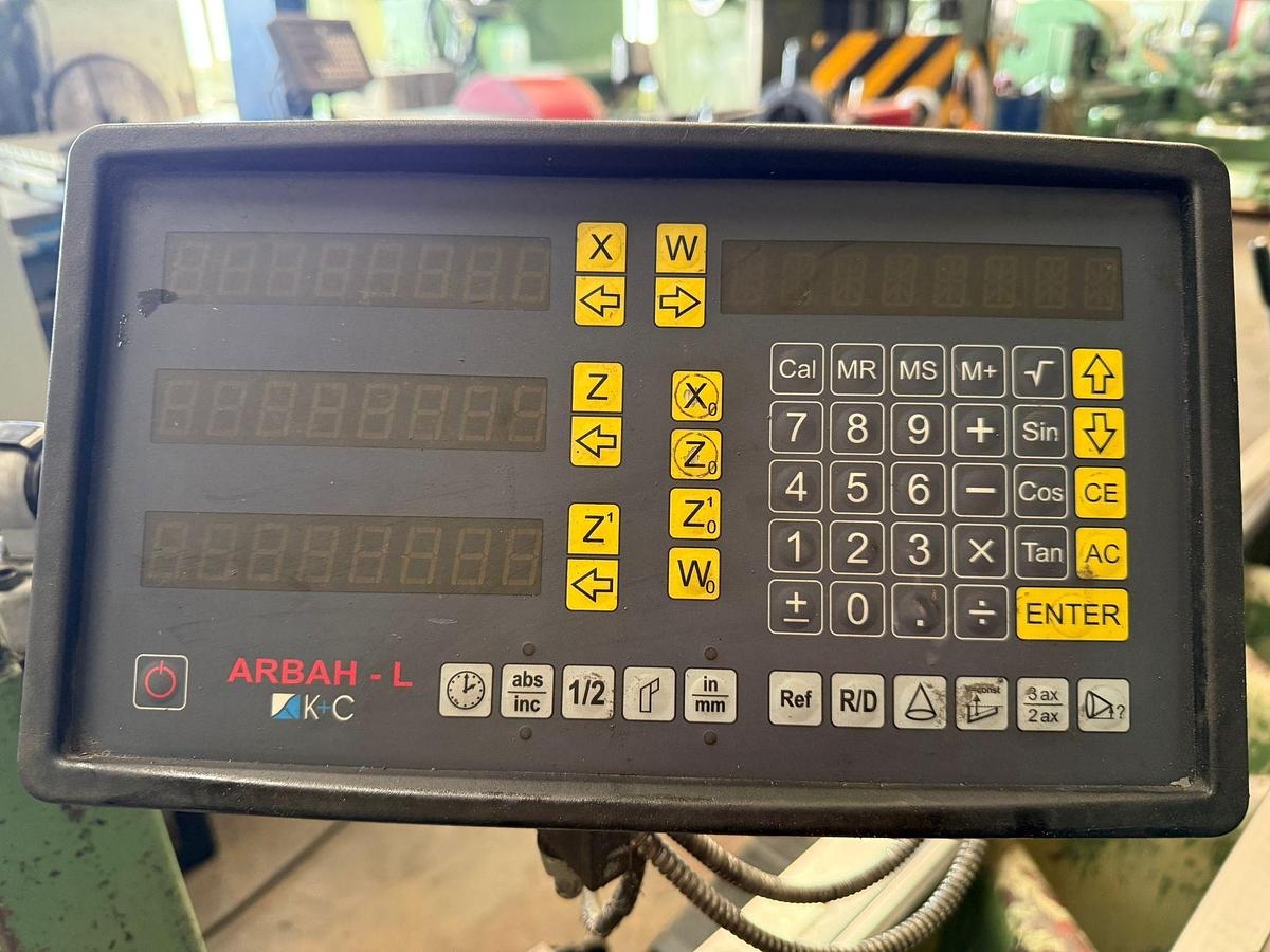 Used Tokarka Tarnów TUJ 50/3000