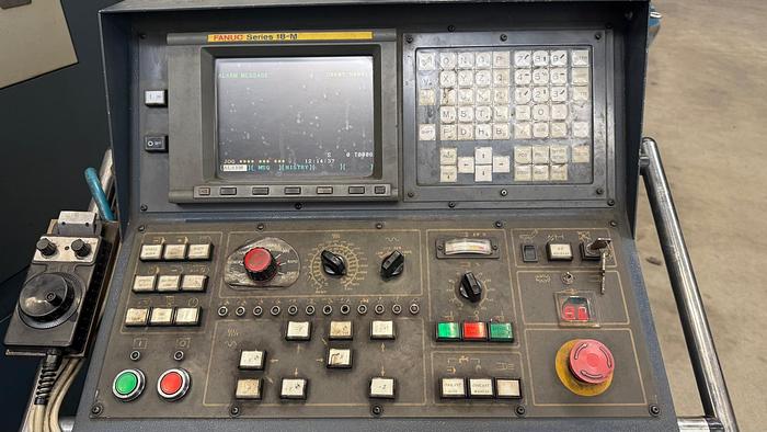 Used Bramowe pionowe centrum obróbcze Johnford DMC-1500H