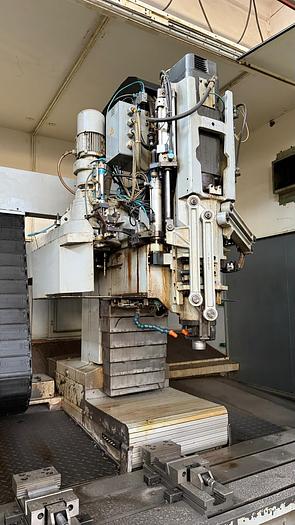Used  Centrum obróbcze pionowe CHIRON FZ 22L