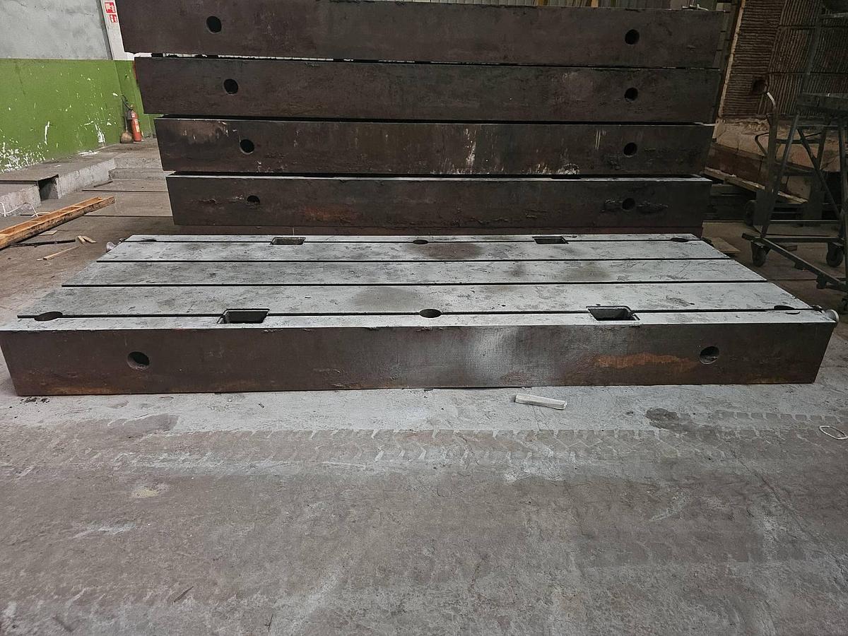 Used Pole płytowe 4000x1500 / 6 szt 