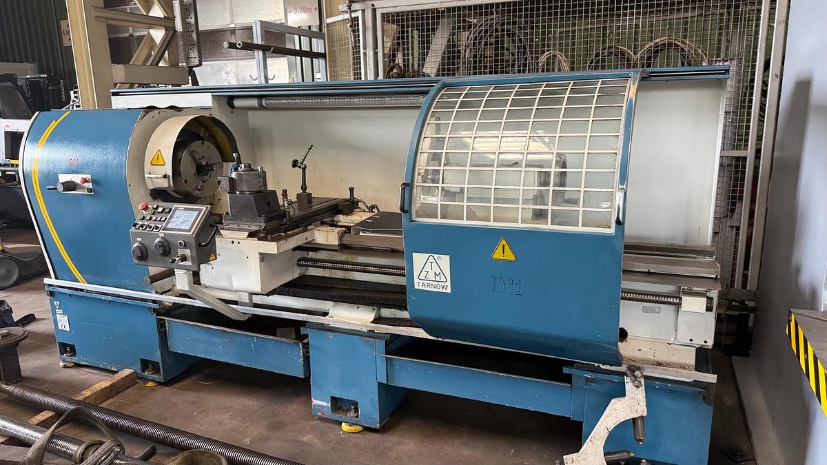 Used Tokarka Tarnów  TUJ 560 MEF x 2000