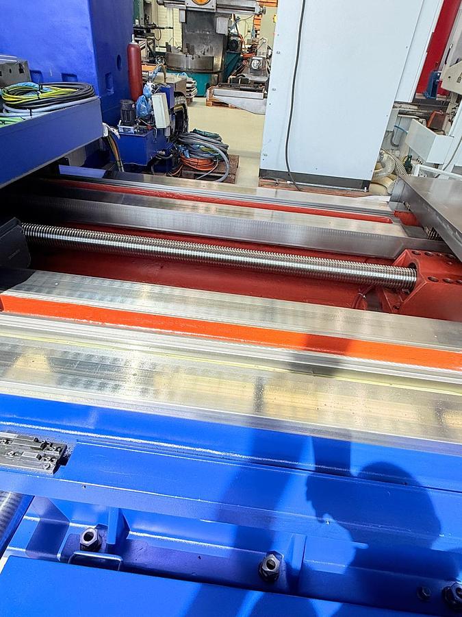 Used Wytaczarka CNC TOS WHN 13