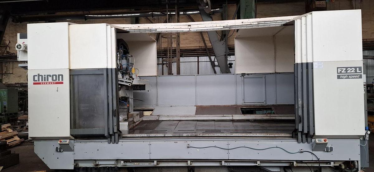 Used Centrum obróbcze pionowe CHIRON FZ 22L