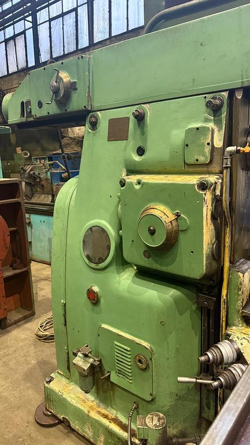 Used Frezarka uniwersalna Mechanicy Pruszków FWA 41M