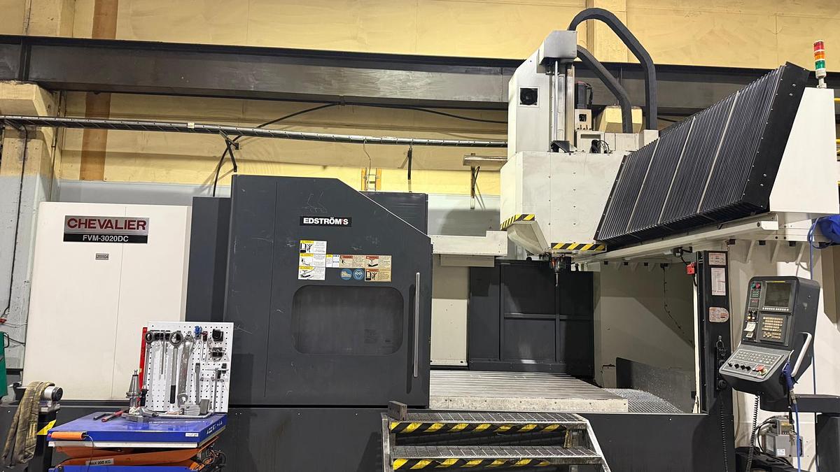 Used Frezarka bramowa Chevalier FVM-3020DC