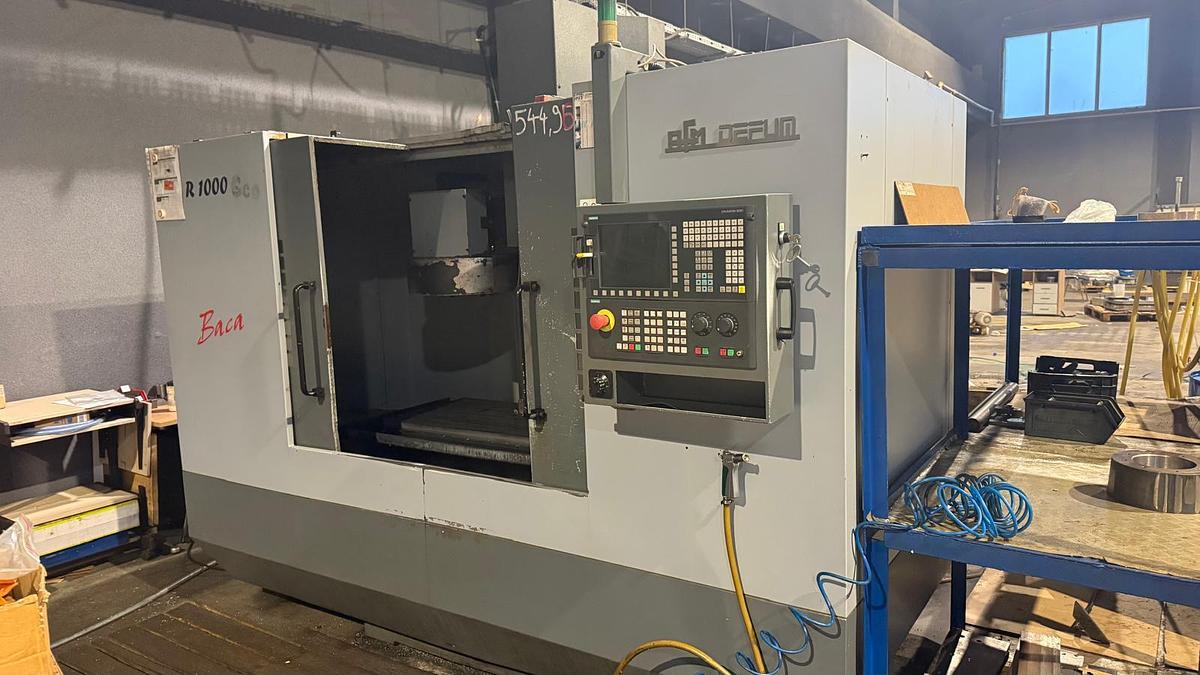 Used Pionowe centrum obróbcze DEFUM AFM BACA R1000 