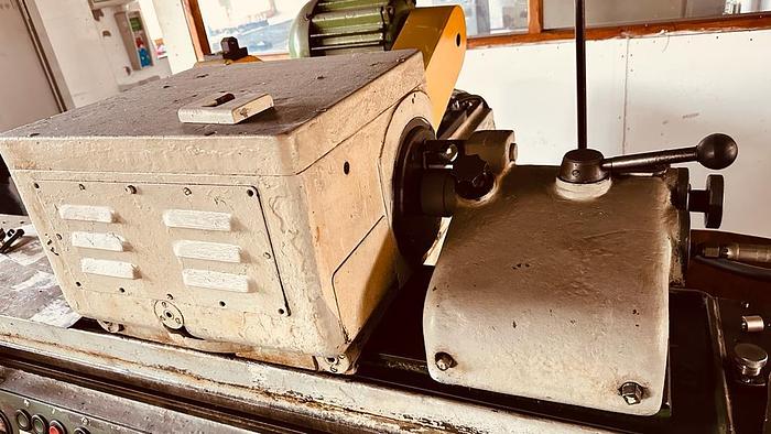 Used Szlifierka do wałków Jotes SWA 25 