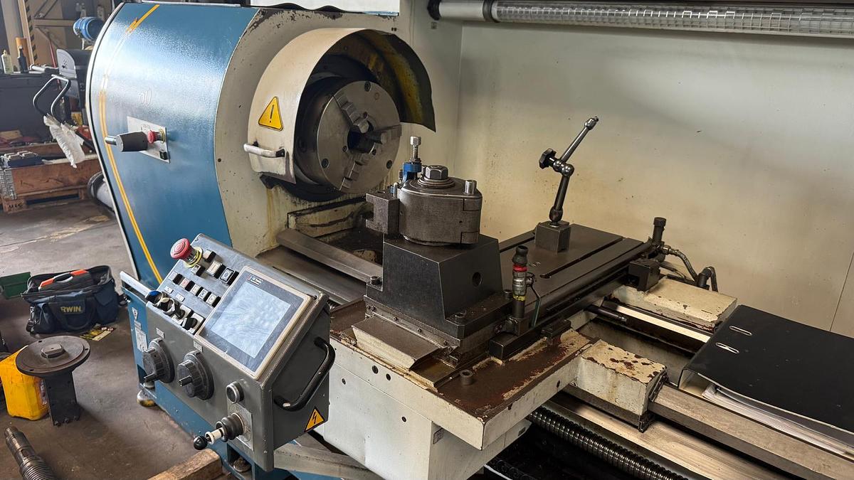 Used Tokarka Tarnów TUJ 560 MEF x 2000