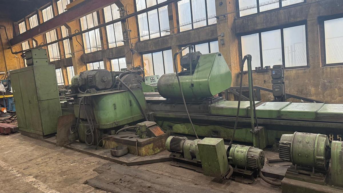 Used Szlifierka do wałków STANKOIMPORT 3A172