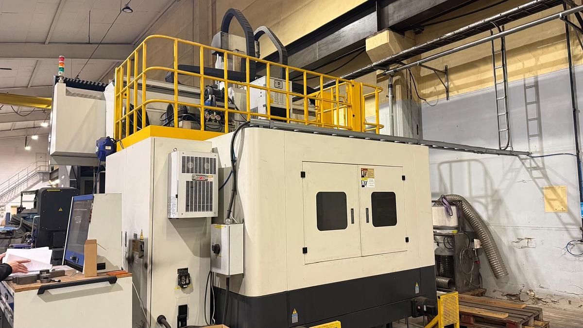 Used Frezarka bramowa Chevalier FVM-3020DC