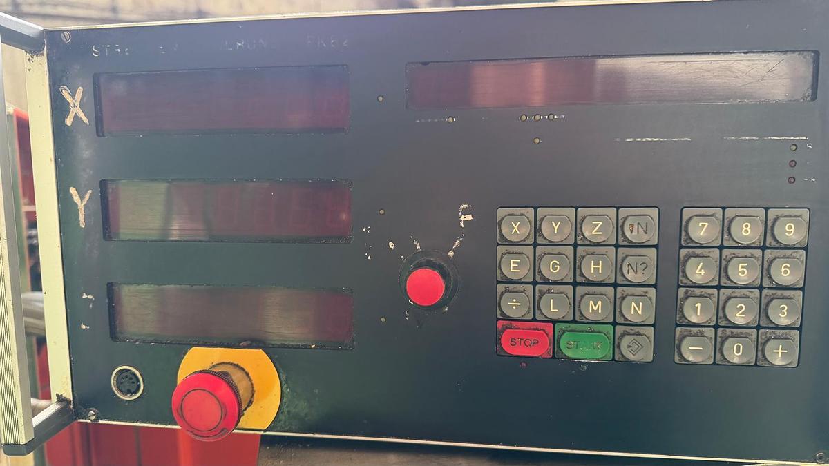 Used Frezarka NIIGATA 3UM