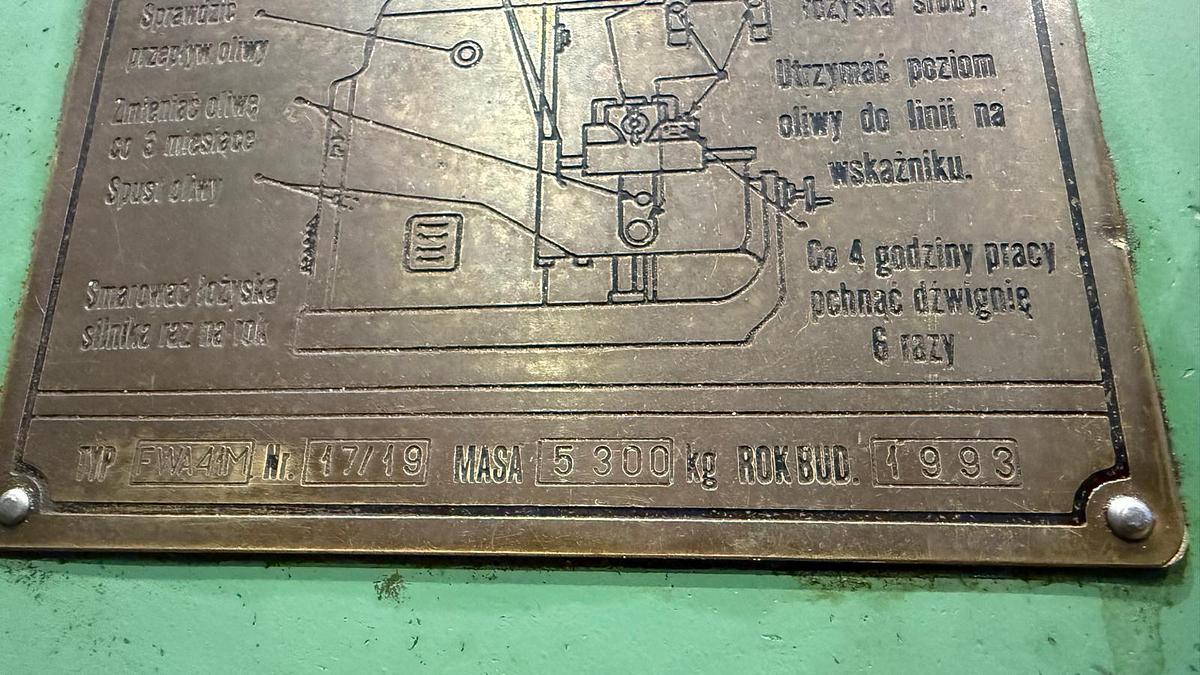 Used Frezarka uniwersalna Mechanicy Pruszków FWA 41M