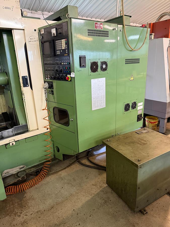 Used Centrum obróbcze dwupaletowe OKK PCH 500