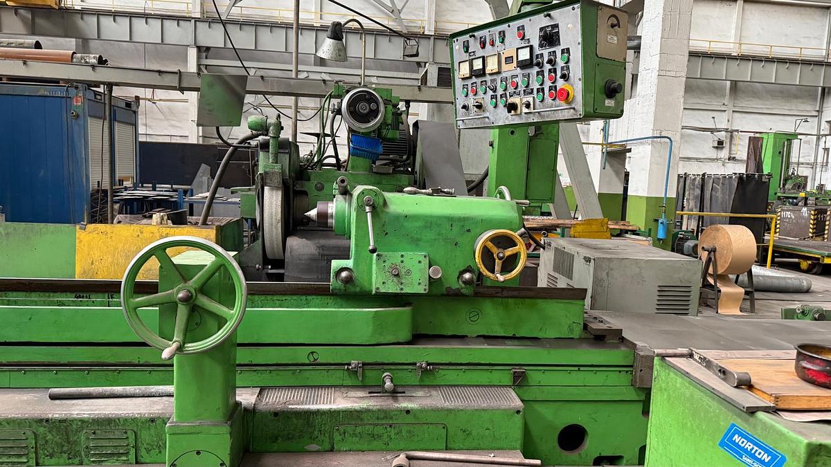 Used Szlifierka do wałków Stankoimport 800x6000 mm