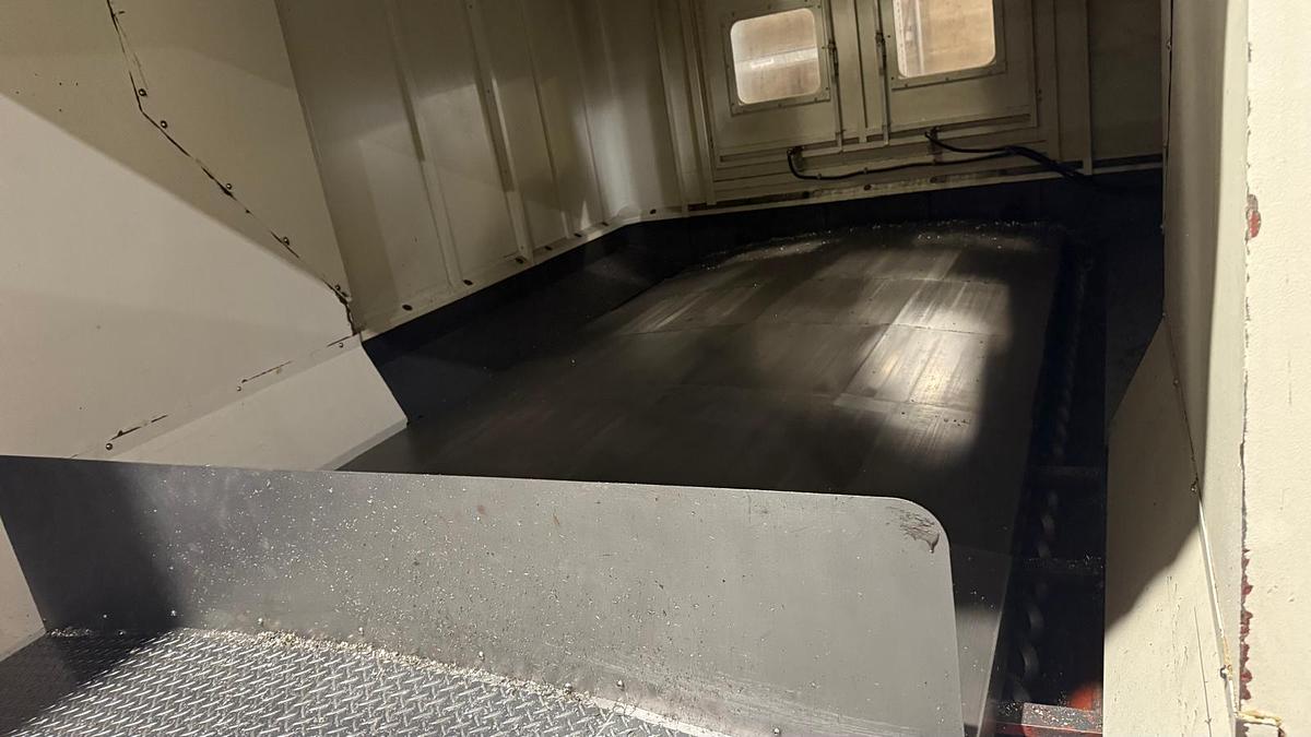 Used Frezarka bramowa Chevalier FVM-3020DC