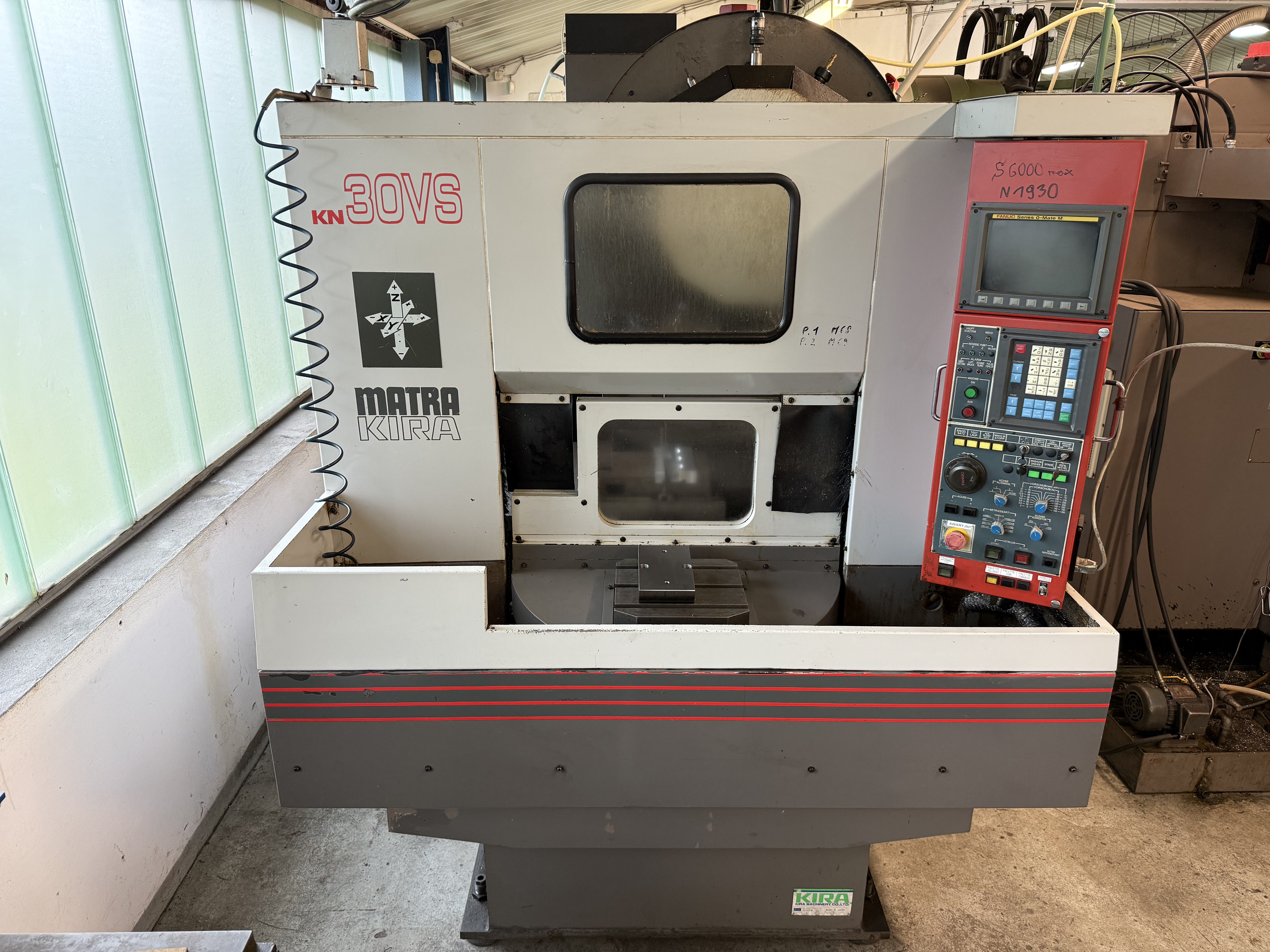 Used Centrum obróbcze dwupaletowe Matra Kira KN 30VS