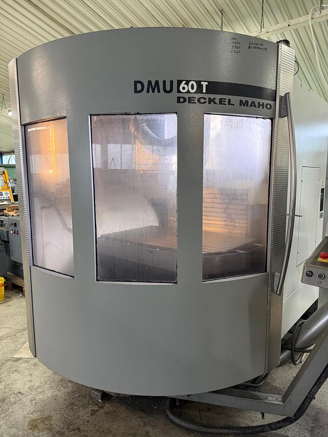 Used Centrum obróbcze Deckel Maho DMU 60T