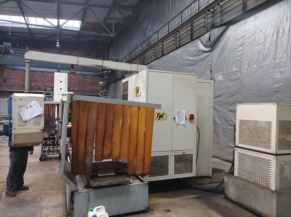 Used Pionowo-poziome centrum obróbcze FPT