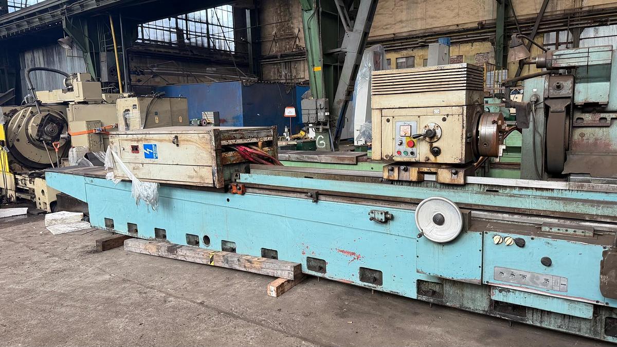 Used Szlifierka do wałków TOS BUC 630/4000