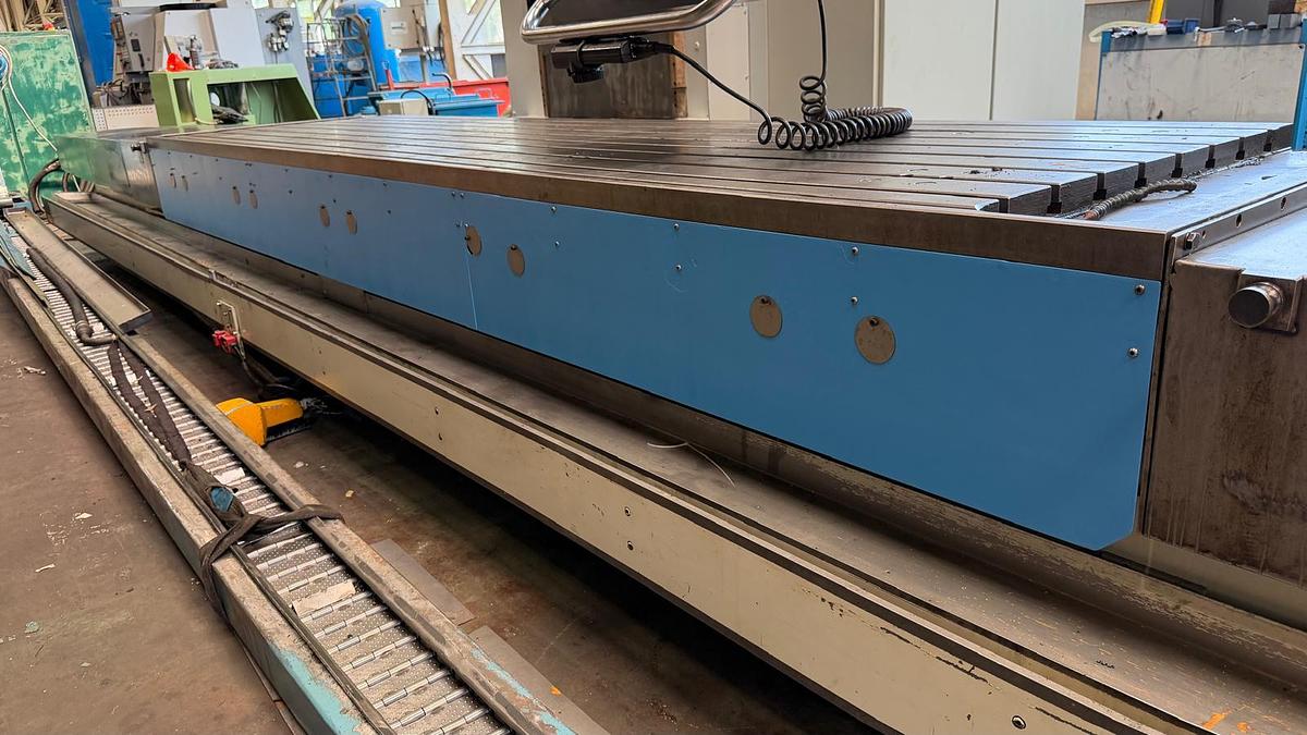 Used Frezarka łożowa Nicolas Correa A 30-40