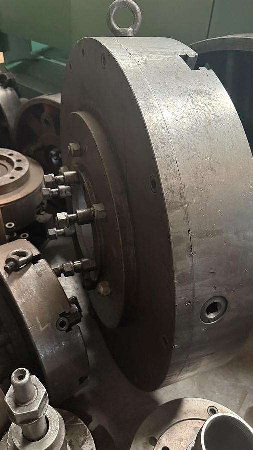 Used Uchwyt do tokarki trzyszczękowy samocentrujący / 800 mm