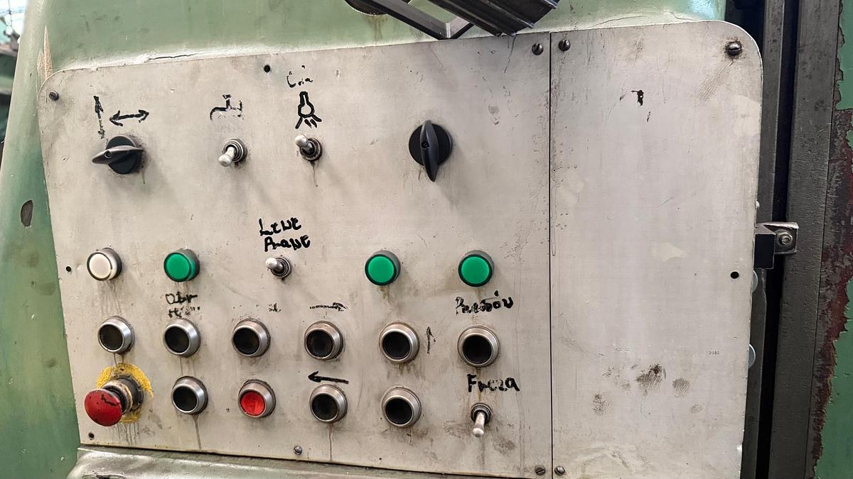 Used Frezarka obwiedniowa 5K324A