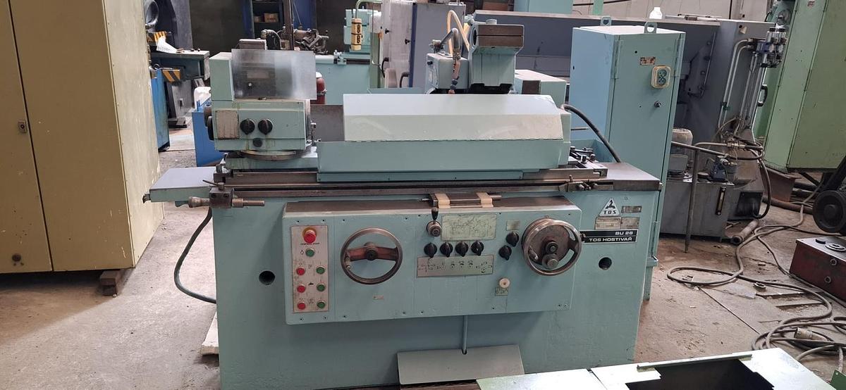 Used Szlifierka do wałków TOS Hostivar BU 28 / 630