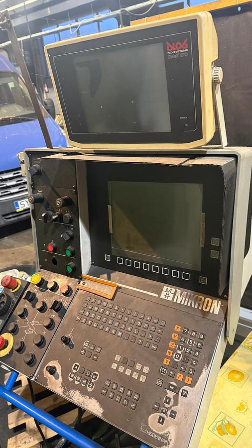 Used Centrum obróbcze MIKRON WF74