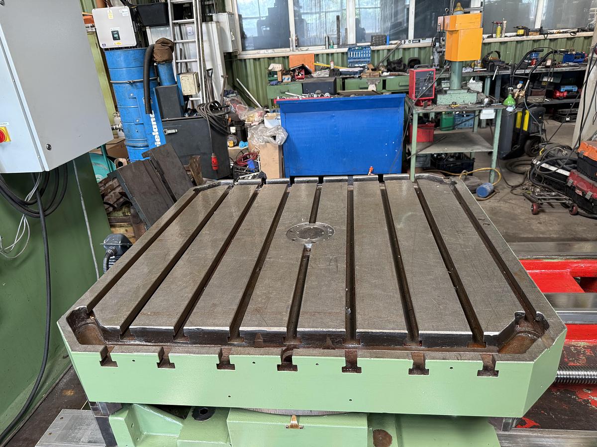 Used Wytaczarka DEFUM WFM 100 N CNC