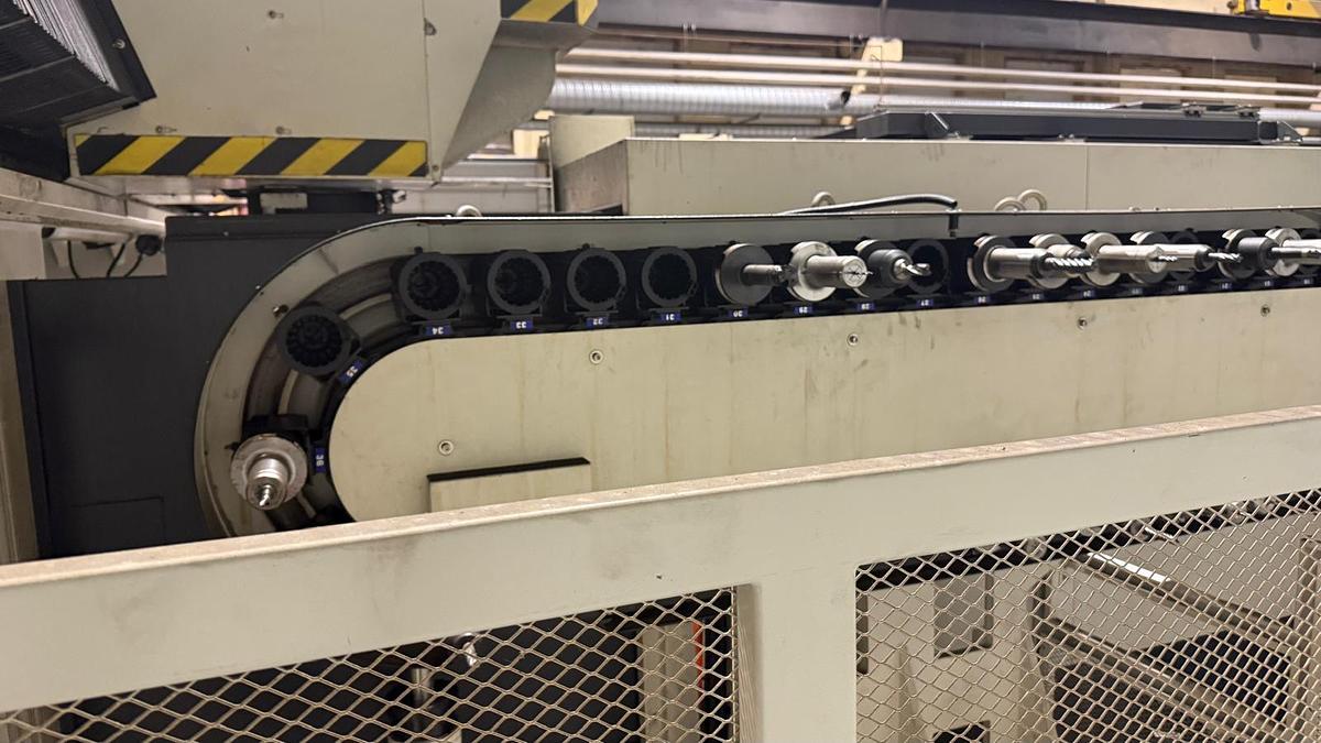 Used Frezarka bramowa Chevalier FVM-3020DC