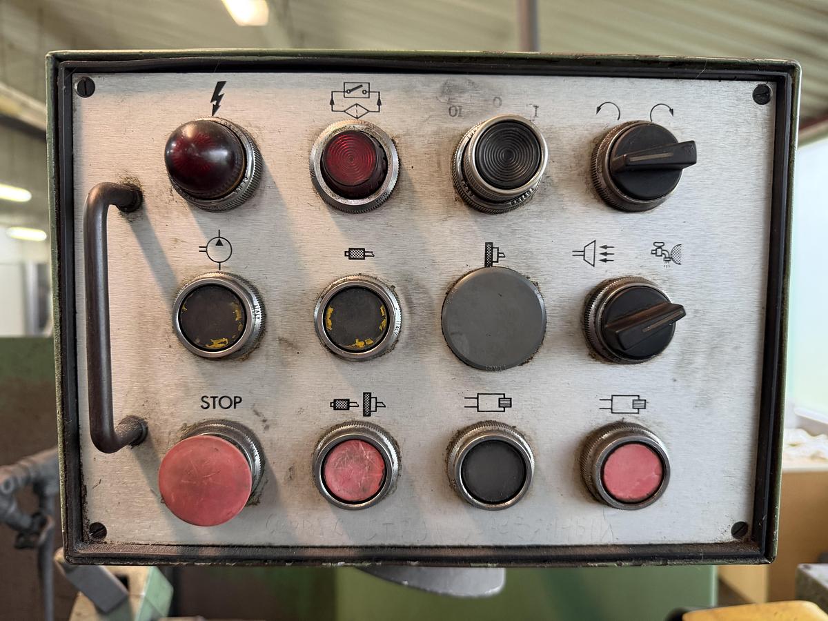 Used Szlifierka do otworów LIVNICA KIKINDA BRAJANT-UNIVERZAL