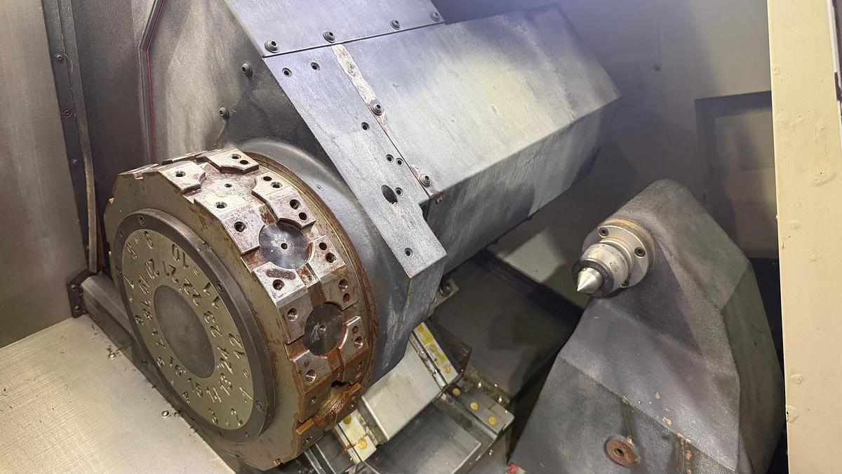 Used Centrum tokarskie CNC Doosan LYNX 2100LY