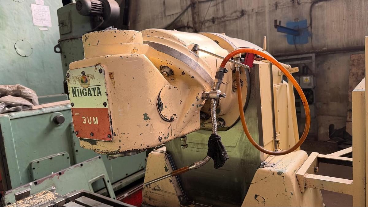 Used Frezarka NIIGATA 3UM