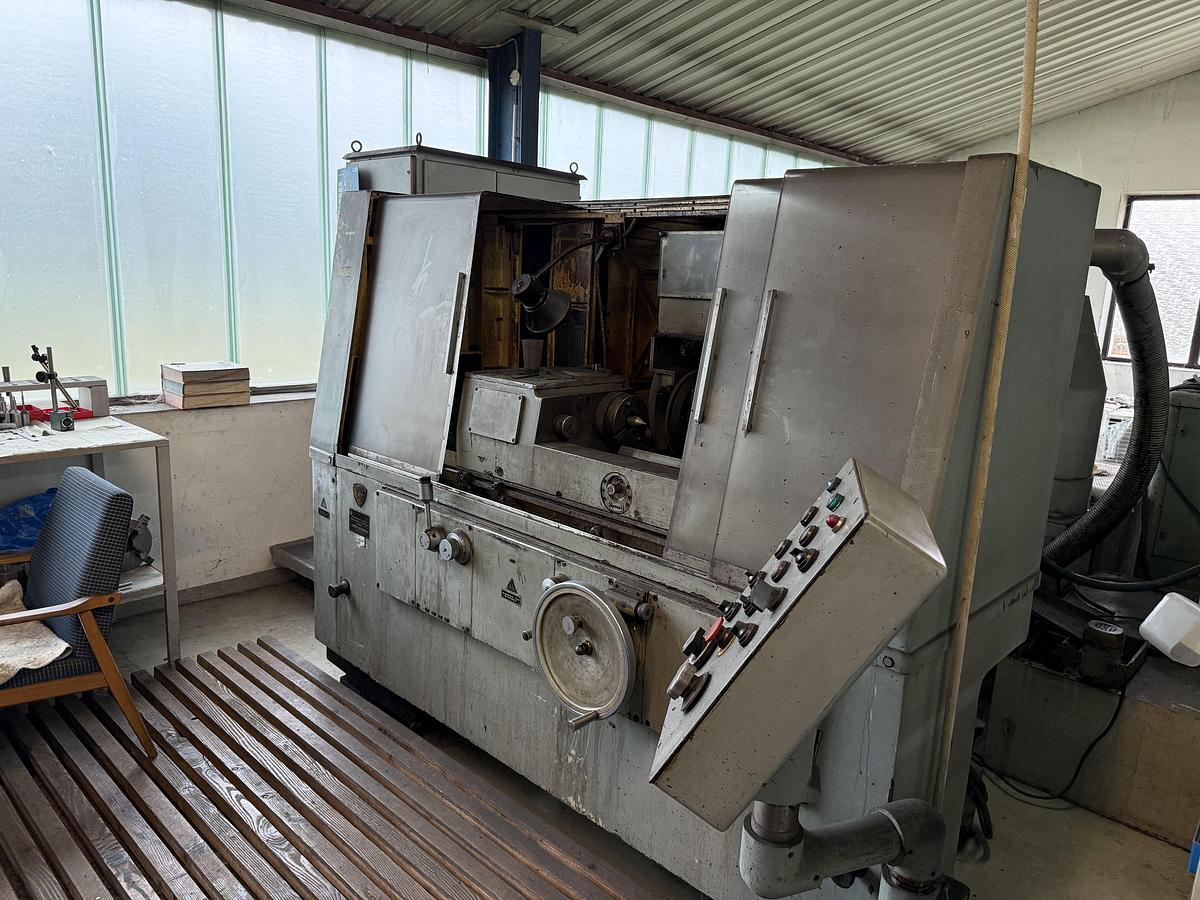 Used Szlifierka do wałków 5K822B