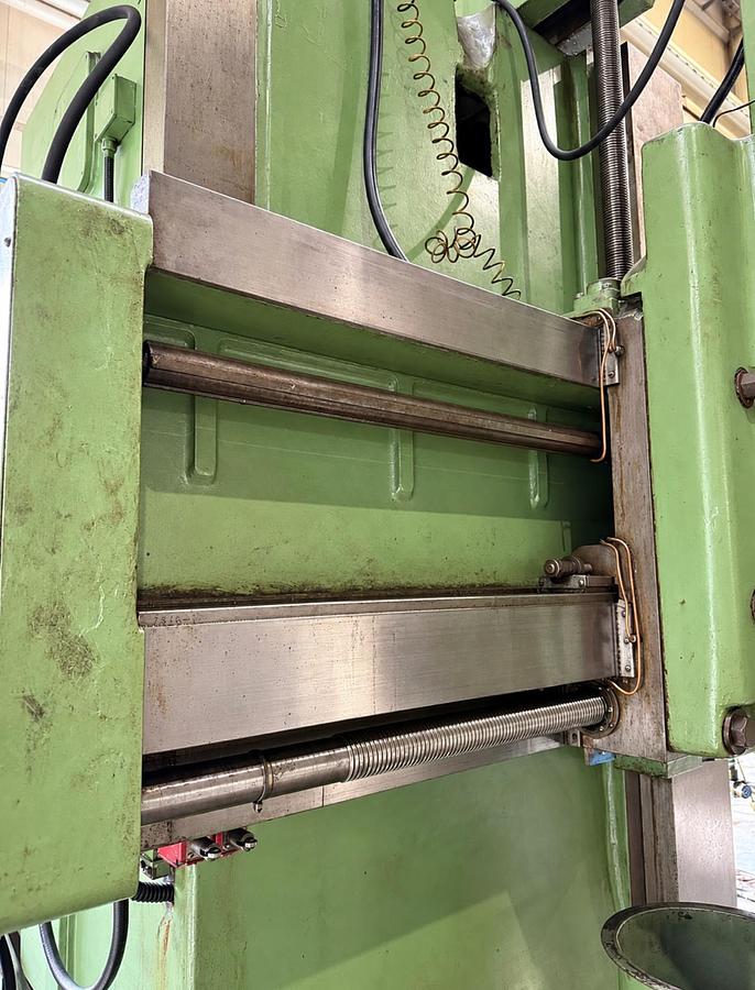 Used Tokarka karuzelowa WEBSTER & BENNET 1600 CNC