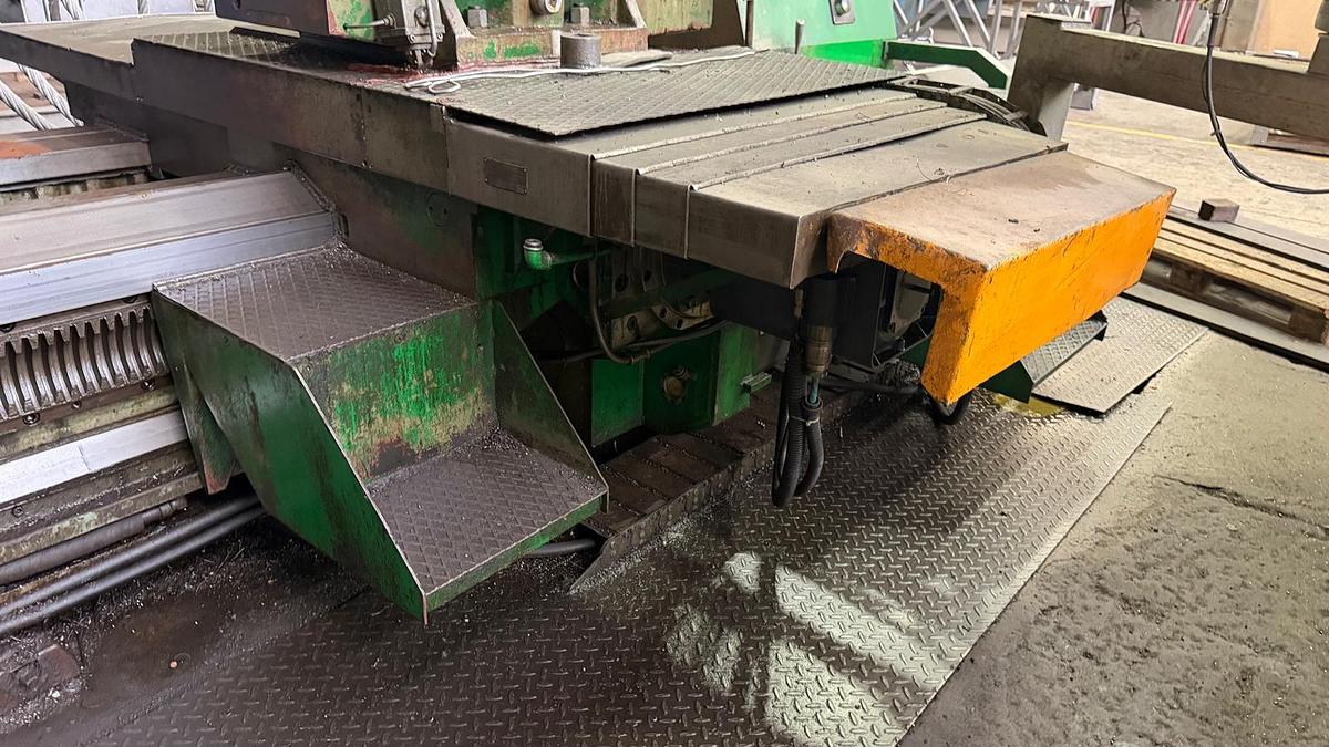 Used Tokarka Poręba TCG 160/4500
