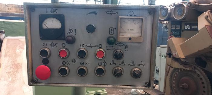 Used Szlifierka do wałków i otworów 3Y133