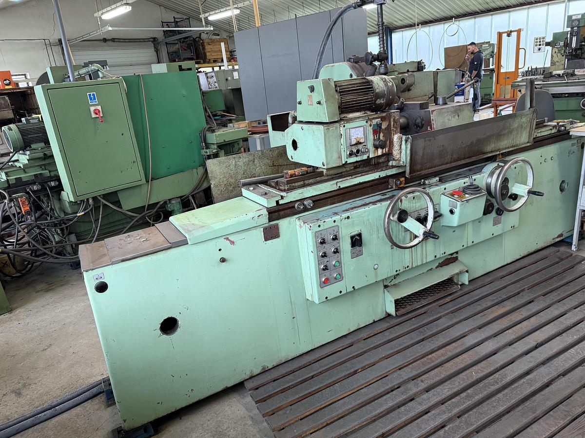 Used Szlifierka do wałków TOS HOSTIVAR BHU 32/1000