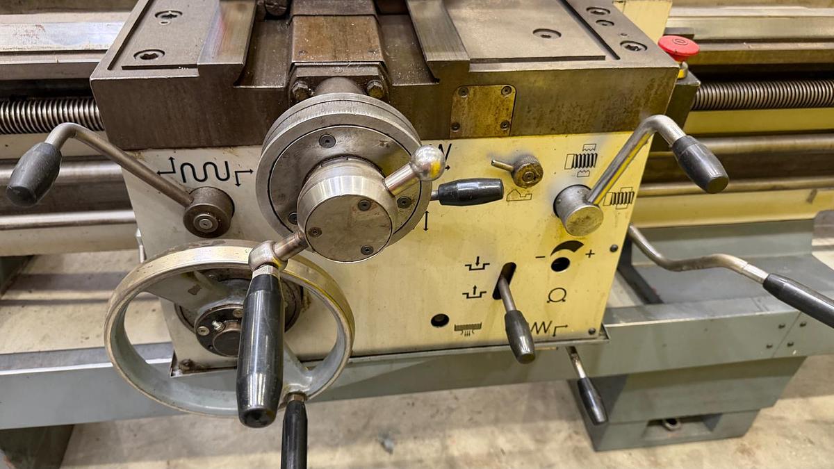 Used Tokarka PONAR TUR 630A / 3000