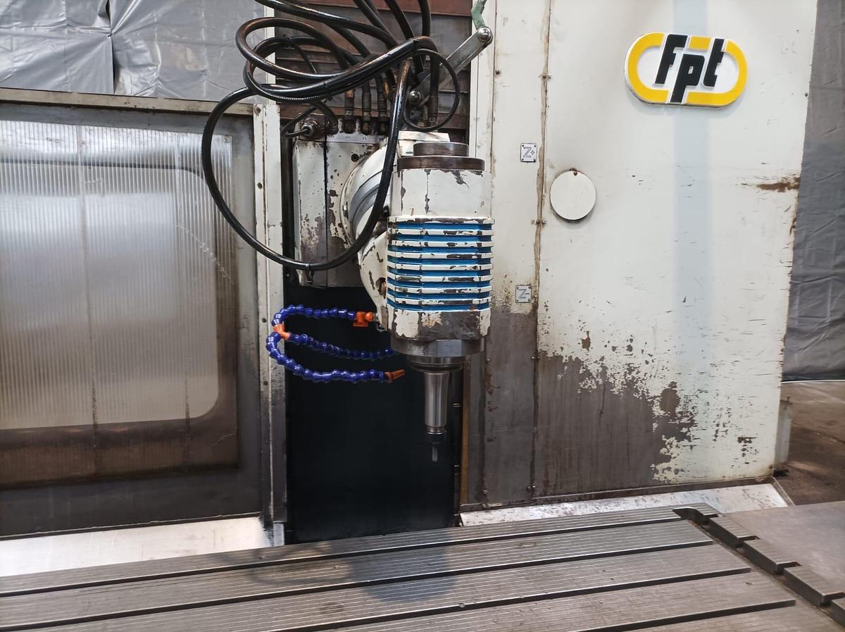 Used Pionowo-poziome centrum obróbcze FPT
