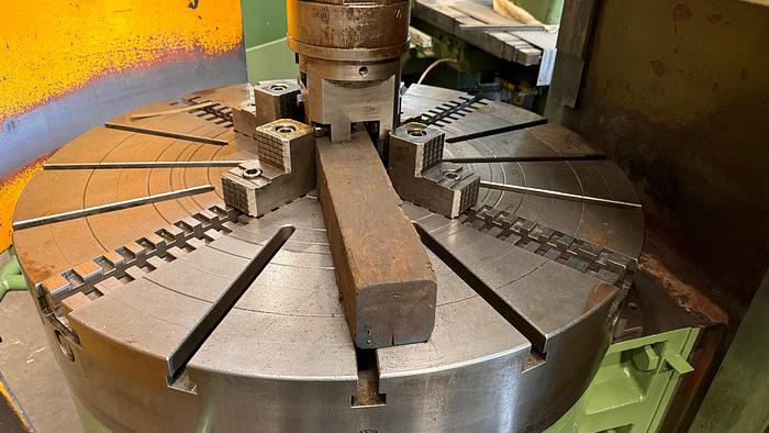 Used Tokarka karuzelowa DEFUM KNA 110/135