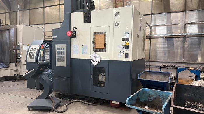 Used Bramowe pionowe centrum obróbcze Johnford DMC-1500H