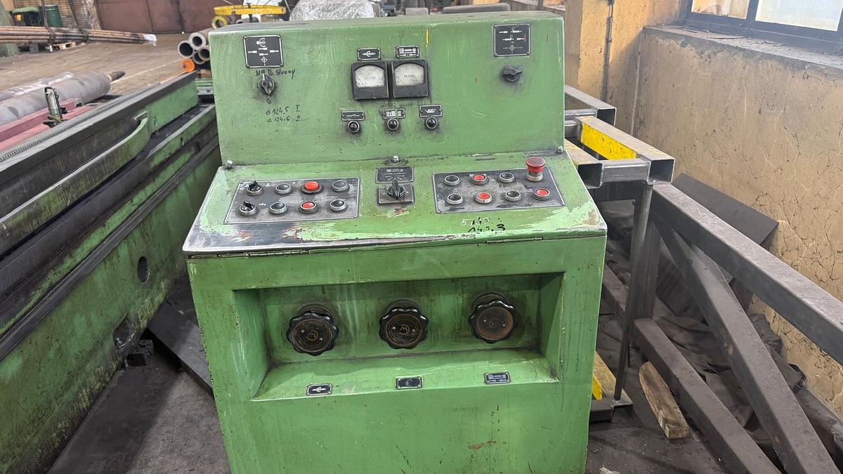 Used Szlifierka do wałków STANKOIMPORT 3A172