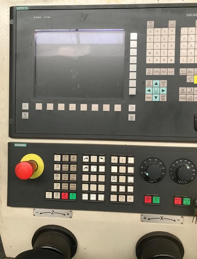 Used Tokarka CNC 