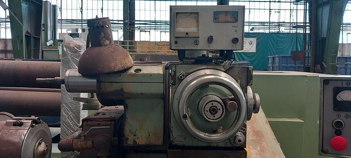 Used Szlifierka do wałków i otworów 3Y133