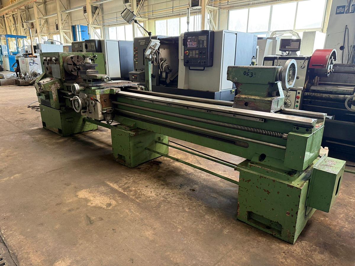 Used Tokarka Tarnów TUJ 50/3000