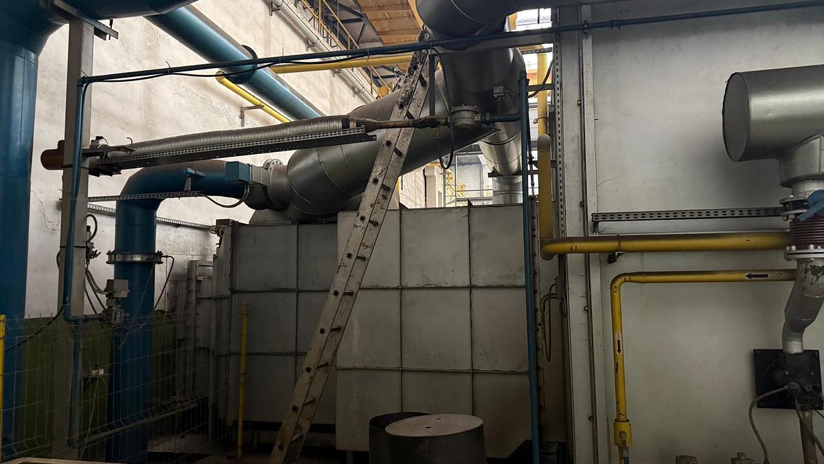 Used Piec komorowy z wysuwnym trzonem ZREMB - REMOS