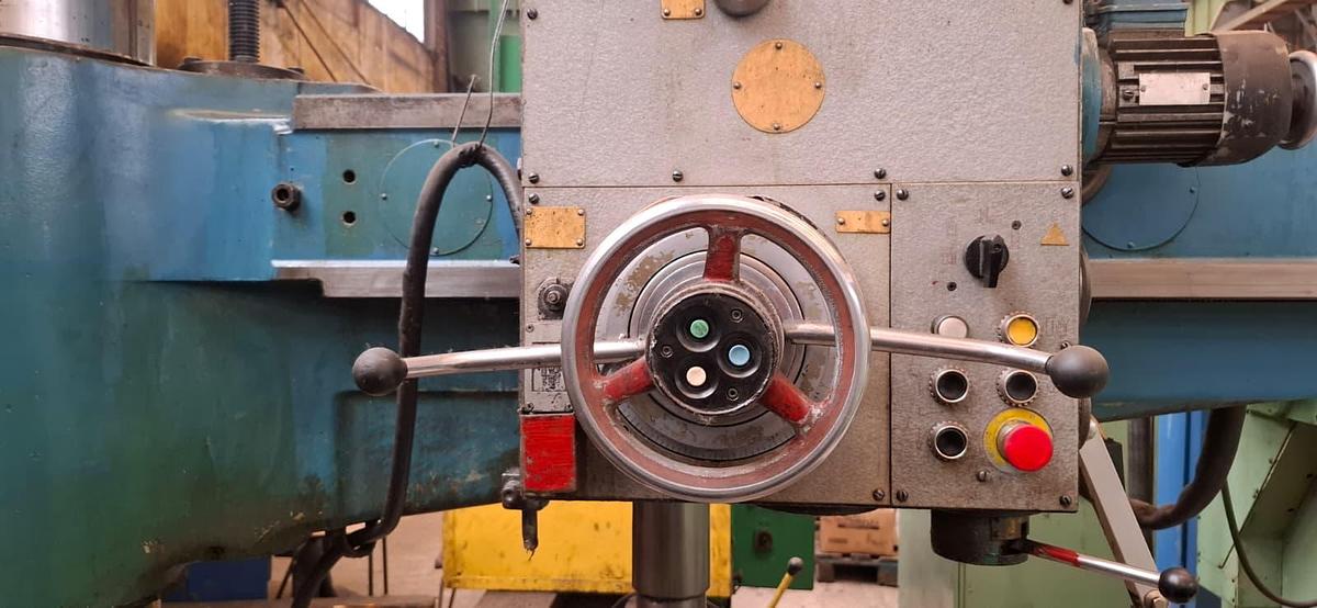 Used Wiertarka promieniowa 2A554