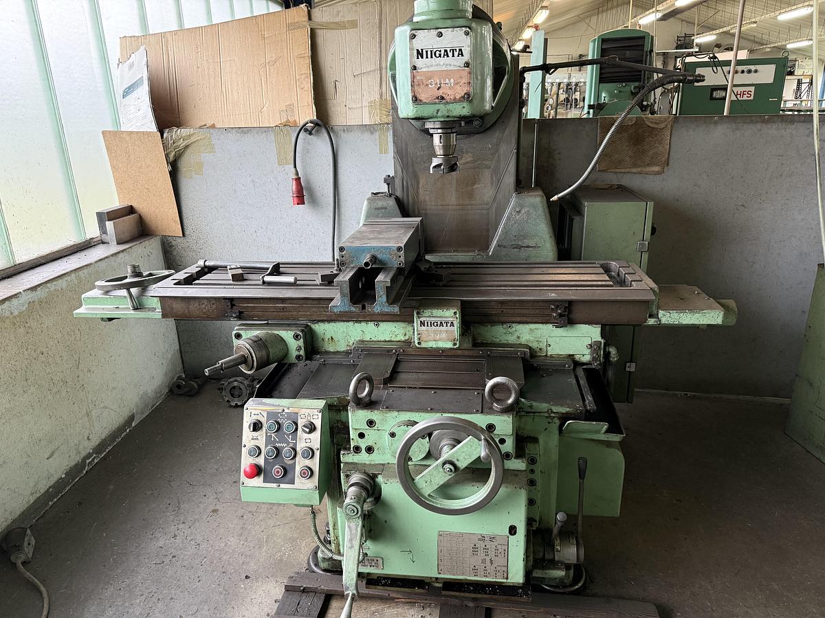 Used Frezarka NIIGATA 3UM